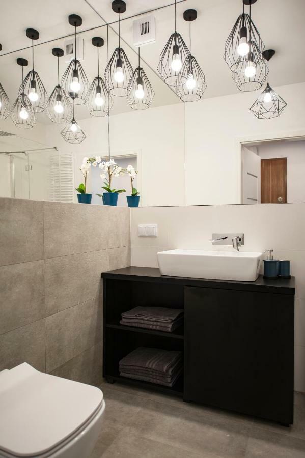 Unique 3City Apartments - Grey Apartment グダニスク エクステリア 写真