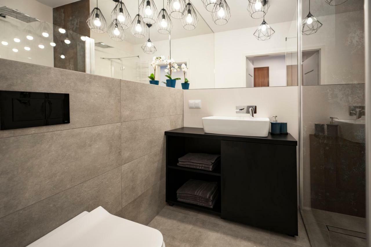 Unique 3City Apartments - Grey Apartment グダニスク エクステリア 写真